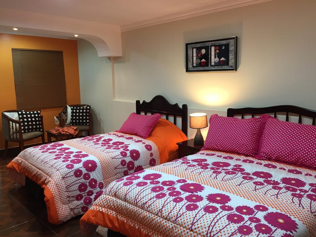 Hotel Margarita 2 Quito Chambre photo