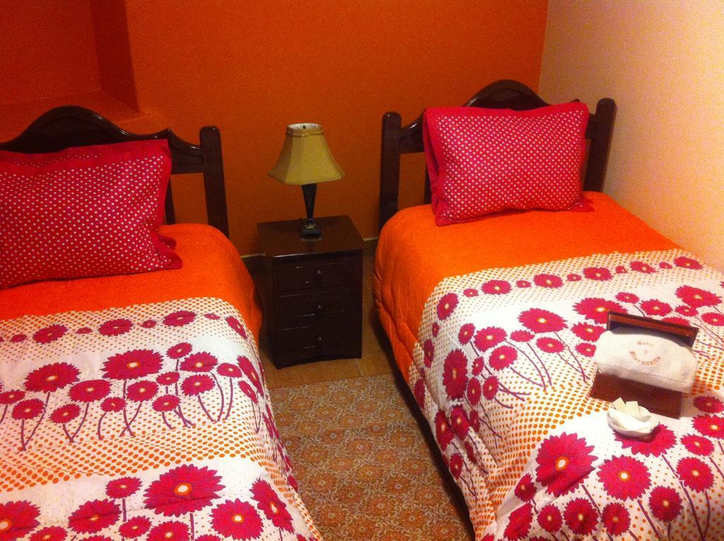 Hotel Margarita 2 Quito Chambre photo