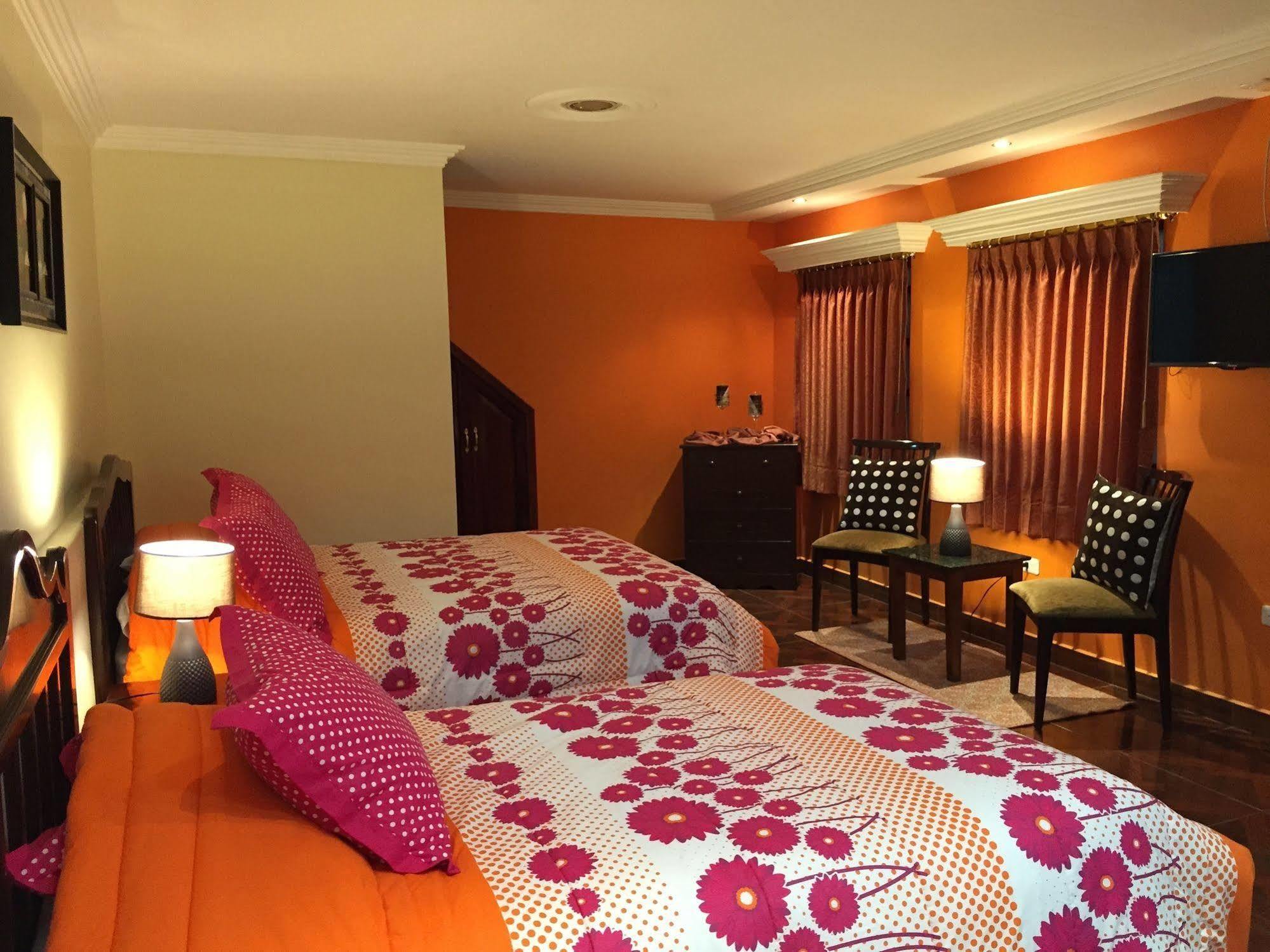 Hotel Margarita 2 Quito Extérieur photo