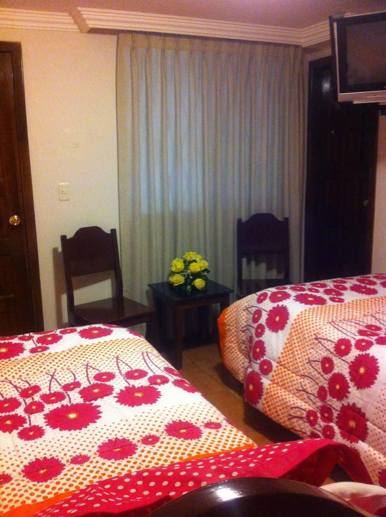 Hotel Margarita 2 Quito Extérieur photo
